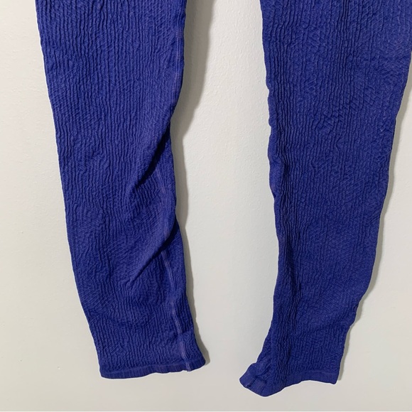 Free People Movement Good Karma Tile Textured two piece leggings and bra set - Picture 4 of 16